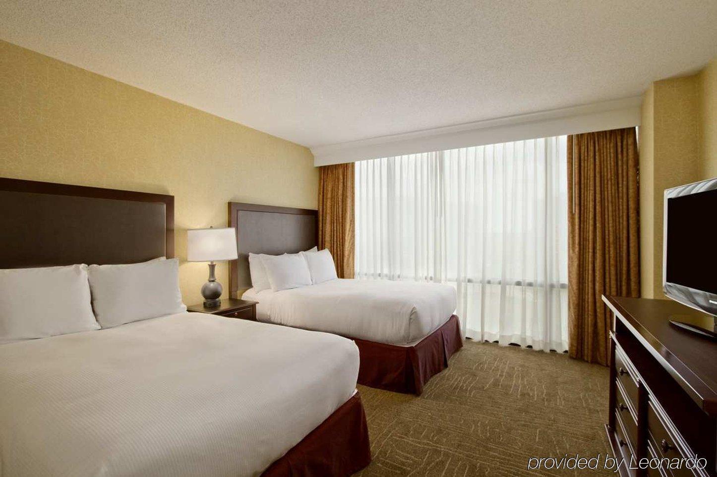 Embassy Suites By Hilton Lexington Green Room photo